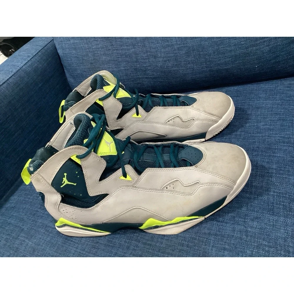 Jordan True Flight Pure Platinum Volt White Mens Size 12 Athletic Sneakers